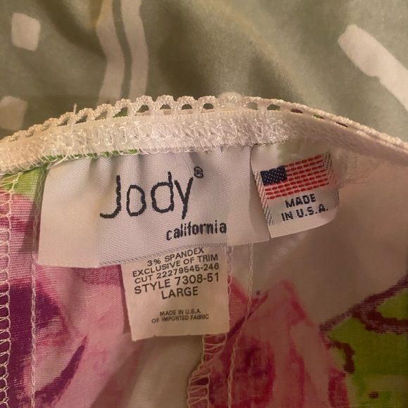 Jody California Floral Easter skirt size large - Picture 3 of 3